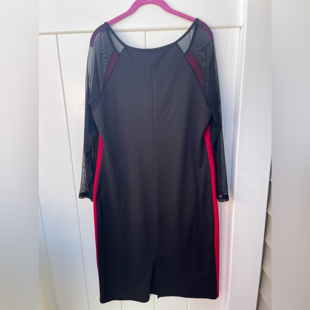 Slimming Illusion Sweater Intriguing Threads Size… - image 2